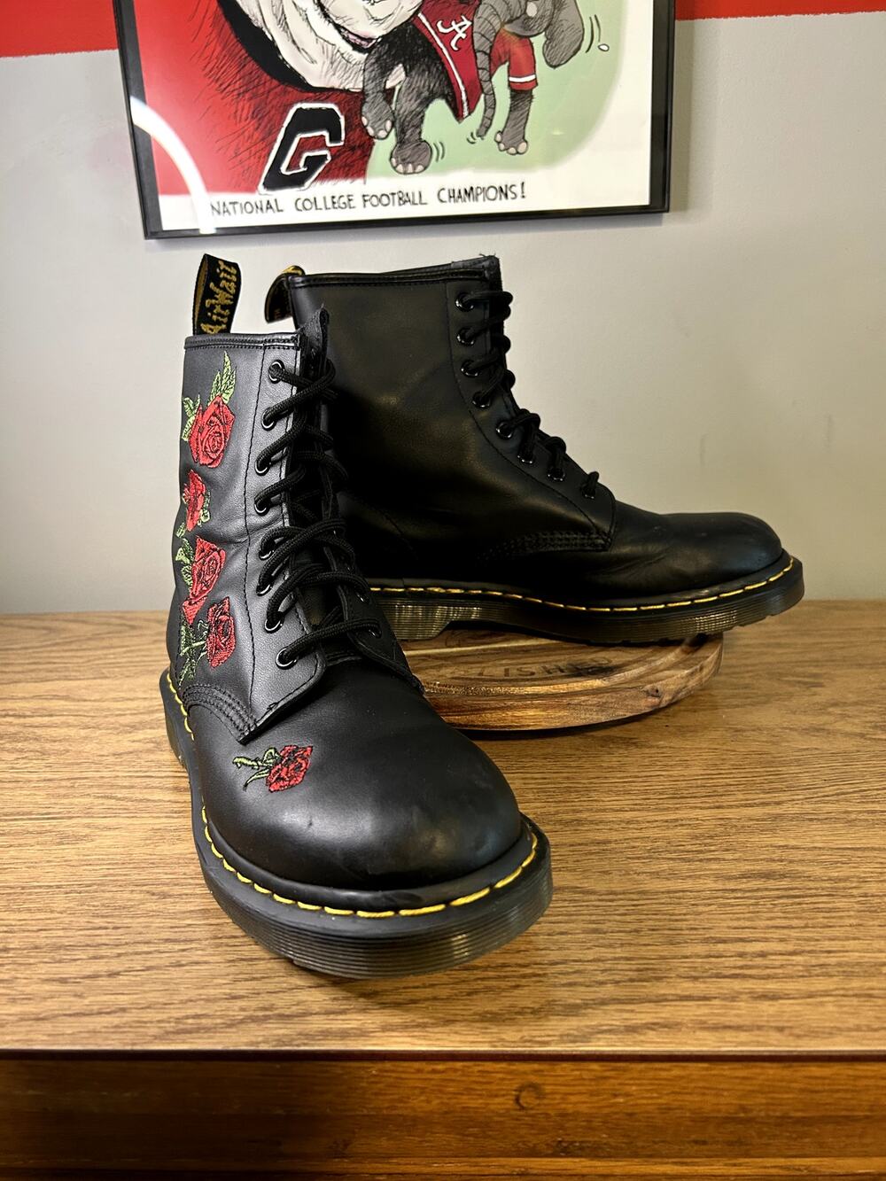 Dr Martens Red Rose Vonda size 9/EU 41